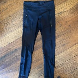 Lululemon black leggings, fits size 6/8!